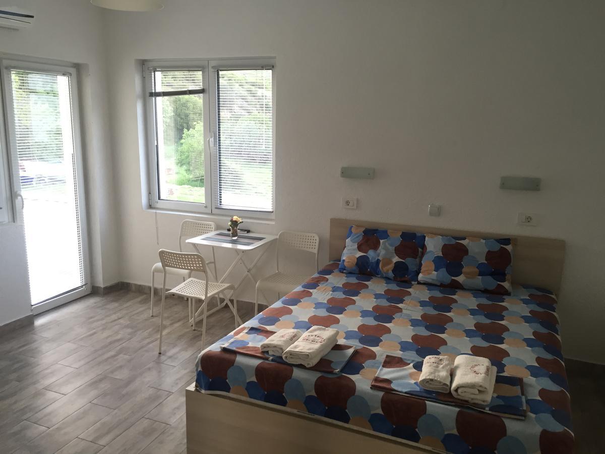 Apartmani Alex Beach Dojran Buitenkant foto